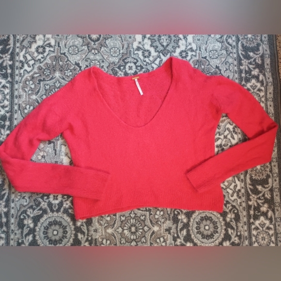 Free People Sweaters - Free People Alpaca Wool Cropped Sweater Small Pink V Neck Y2K Feminine